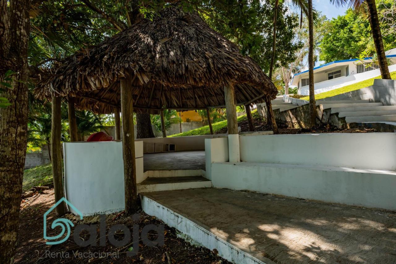 Villa Xtohil With Private Access To The Magic 7 Colors Lagoon Bacalar Exterior photo